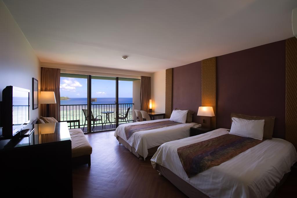 Guam Reef Hotel Tumon Exterior photo